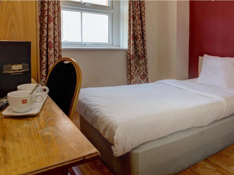 Baylis House Hotel Slough Kültér fotó