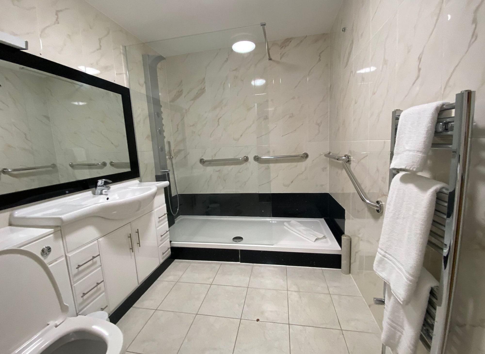 Baylis House Hotel Slough Kültér fotó