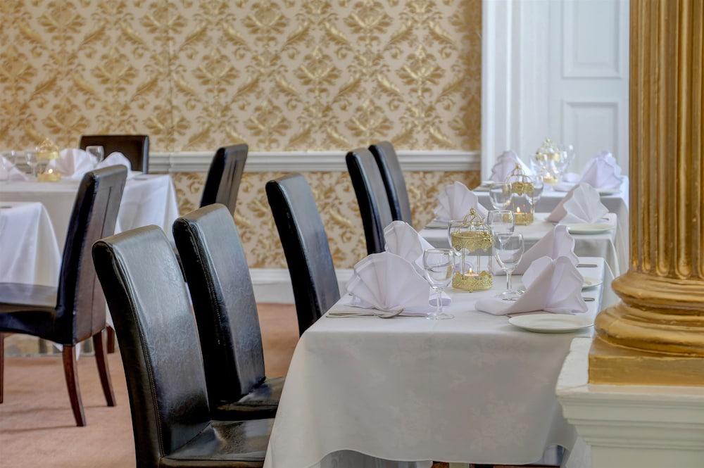 Baylis House Hotel Slough Kültér fotó