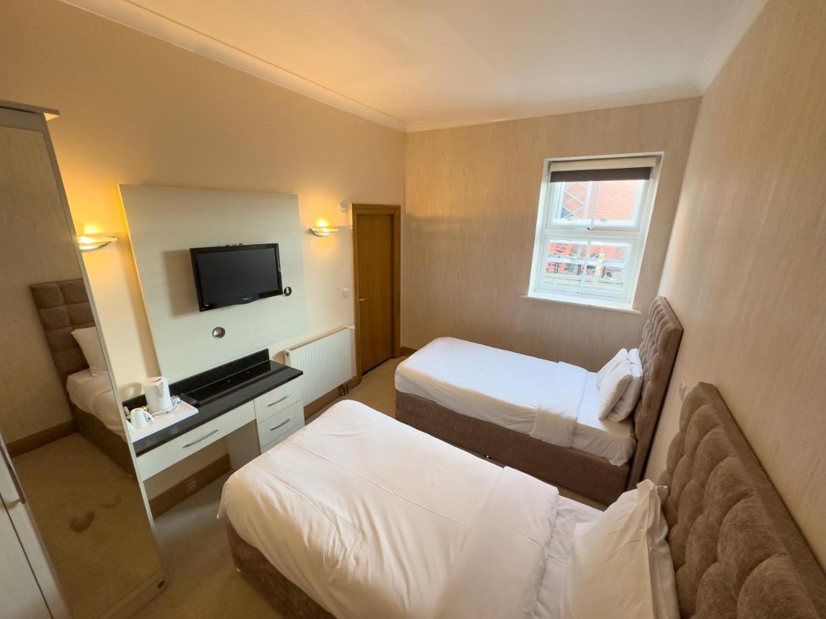 Baylis House Hotel Slough Kültér fotó